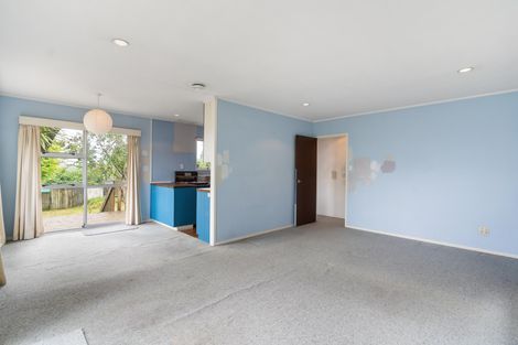 Photo of property in 9 Sikkim Crescent, Clover Park, Auckland, 2019
