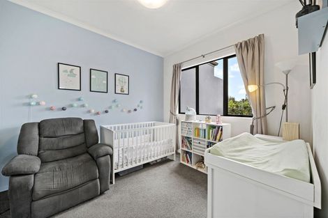 Photo of property in 1 Pyrite Street, Westgate, Auckland, 0614
