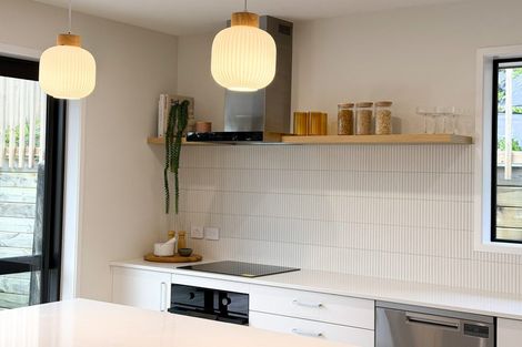 Photo of property in 11 Ti Tree Lane, Stanmore Bay, Whangaparaoa, 0932