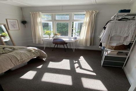 Photo of property in 6 Semeloff Terrace, Aro Valley, Wellington, 6021