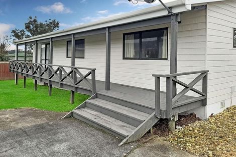 Photo of property in 2/215a Swanson Road, Henderson, Auckland, 0610