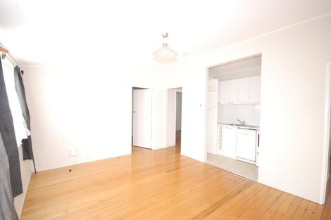 Photo of property in 2/220a Church Street, Onehunga, Auckland, 1061