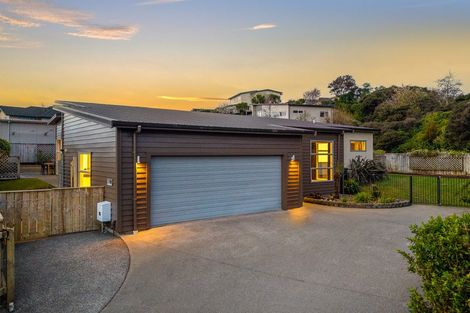 Photo of property in 5 The Pier, Whitby, Porirua, 5024