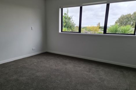 Photo of property in 6 Whakahui Lane, Mangere Bridge, Auckland, 2022