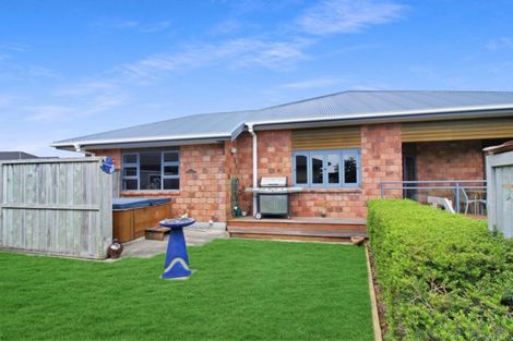 Photo of property in 53 Karamea Street, Whalers Gate, New Plymouth, 4310