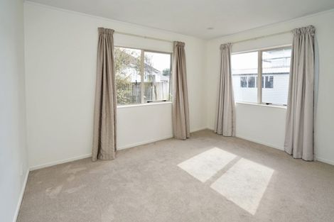 Photo of property in 5a Le Quesne Place, Fairfield, Hamilton, 3214