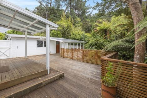 Photo of property in 560 Stokes Valley Road, Stokes Valley, Lower Hutt, 5019