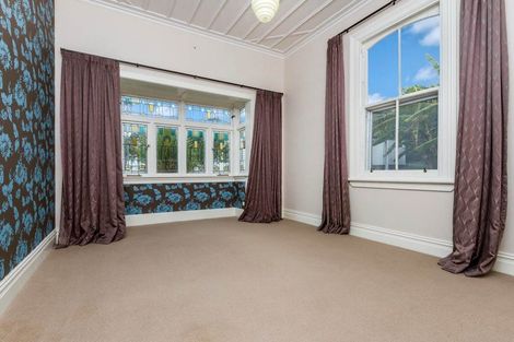 Photo of property in 145 Simpson Road, Henderson Valley, Auckland, 0614