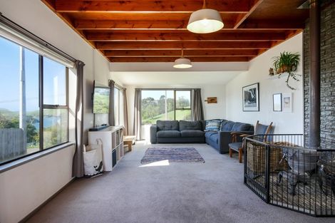 Photo of property in 52 Oxley Crescent, Broad Bay, Dunedin, 9014