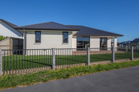 Photo of property in 11 Wyllie Place, Amberley, 7410