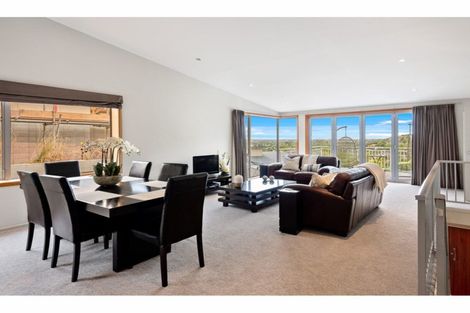 Photo of property in 5 Emerald Lane Cashmere Christchurch City