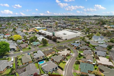 Photo of property in 6 Callum Court, Rototuna, Hamilton, 3210