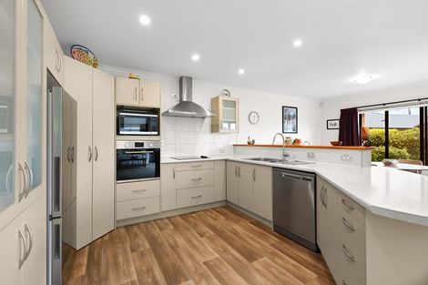 Photo of property in 6 Callum Court, Rototuna, Hamilton, 3210