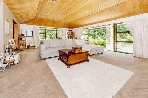 Photo of property in 6 Kowhai Drive, Darfield, 7510