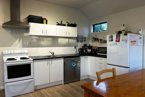 Photo of property in 73 Bell Road, Waiwhetu, Lower Hutt, 5010