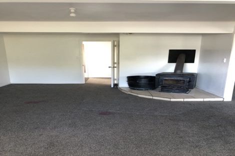 Photo of property in 20 Christmas Road, Manurewa, Auckland, 2102