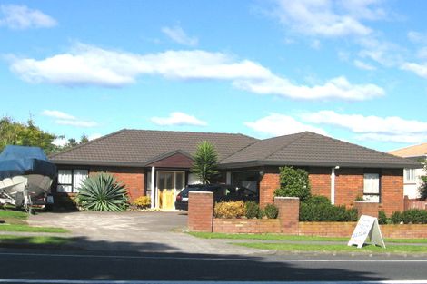 Photo of property in 54 Whitford Road, Botany Downs, Auckland, 2014