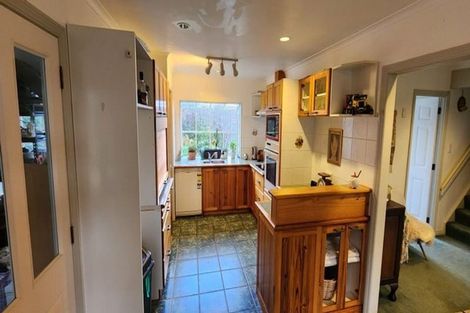 Photo of property in 122 Boord Crescent, Kumeu, 0891