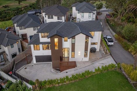 Photo of property in 32 Jabal Crescent, Totara Park, Auckland, 2105