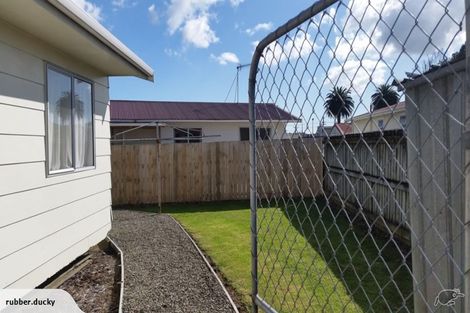 Photo of property in 195 Cambridge Street, Levin, 5510