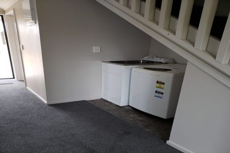 Photo of property in 5a Snead Place, Hamilton East, Hamilton, 3216