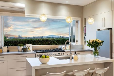 Photo of property in 8 Ranui Road, Remuera, Auckland, 1050