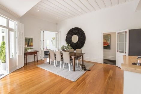 Photo of property in 29 Maritime Terrace, Birkenhead, Auckland, 0626