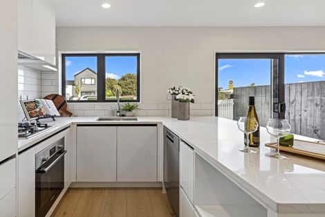 Photo of property in 647b Te Atatu Road, Te Atatu Peninsula, Auckland, 0610