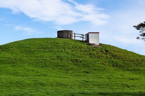 Photo of property in 869 Carrington Road, Hurworth, New Plymouth, 4371