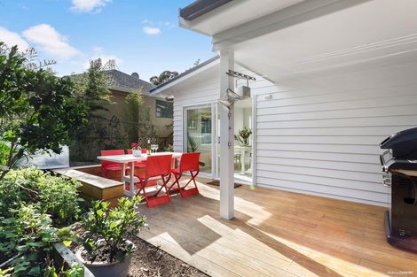Photo of property in 63 Cliff Road, Torbay, Auckland, 0630