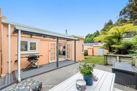 Photo of property in 67 Norton Park Avenue, Fairfield, Lower Hutt, 5011