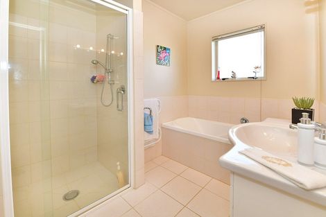 Photo of property in 3 Spinnaker Point, Manly, Whangaparaoa, 0930