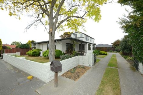 Photo of property in 4 Geraldo Place, Russley, Christchurch, 8042