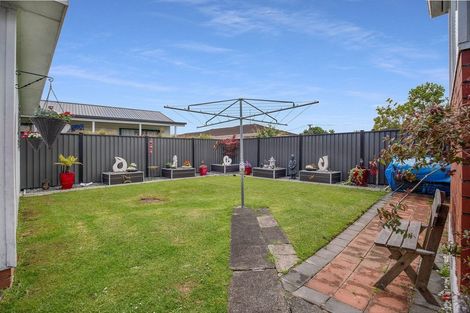 Photo of property in 1/30 Dale Crescent, Pakuranga, Auckland, 2010