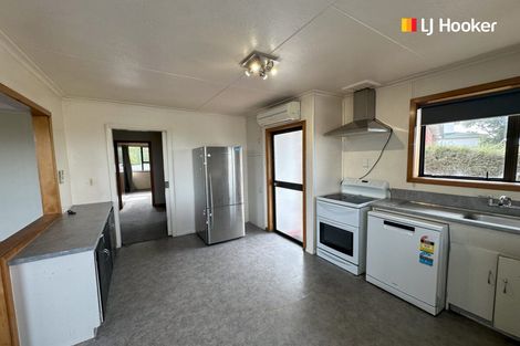 Photo of property in 6 Stephen Street, Halfway Bush, Dunedin, 9010