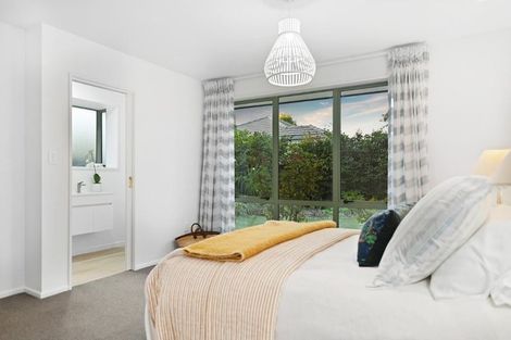 Photo of property in 263 Eastern Terrace, Sydenham, Christchurch, 8023