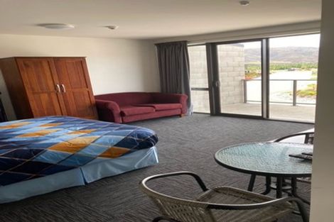 Photo of property in 16 Silverstone Drive, Cromwell, 9384