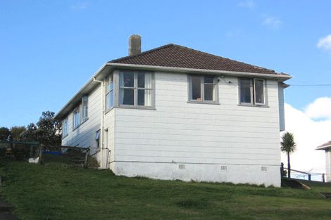 Photo of property in 17 Taupiri Crescent, Titahi Bay, Porirua, 5022