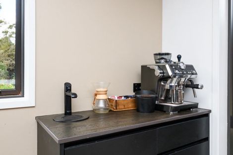 Photo of property in 21 Moonshine Valley Road, Aokautere, Palmerston North, 4471