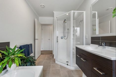 Photo of property in 36 Hobart Drive, Spotswood, New Plymouth, 4310