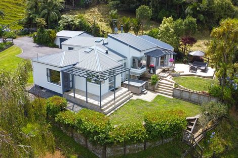 Photo of property in 379 Mangorei Road, Merrilands, New Plymouth, 4312