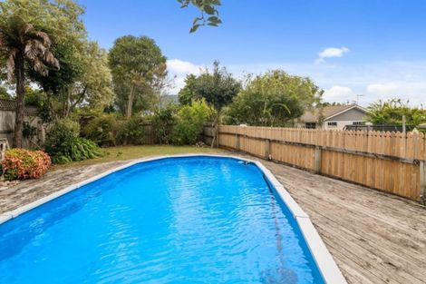 Photo of property in 10 Icarus Place, Sunnybrook, Rotorua, 3015