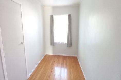 Photo of property in 512 Te Atatu Road, Te Atatu Peninsula, Auckland, 0610