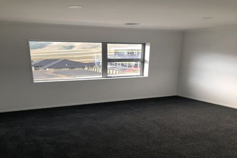 Photo of property in 153 Amesbury Drive, Churton Park, Wellington, 6037