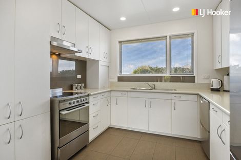 Photo of property in 42 Glendevon Place, Vauxhall, Dunedin, 9013