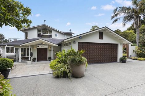 Photo of property in 100 Cornwallis Road, Cornwallis, Auckland, 0604