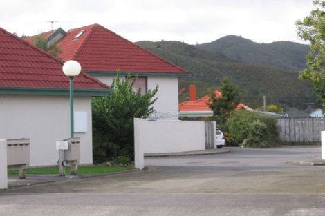 Photo of property in 32 Mcbain Grove, Avalon, Lower Hutt, 5011