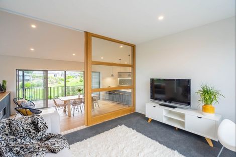 Photo of property in 23 Ferndale Drive, Waikanae, 5036