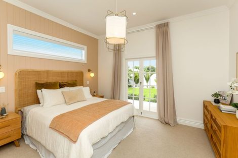 Photo of property in 161 Lemon Street, Strandon, New Plymouth, 4312