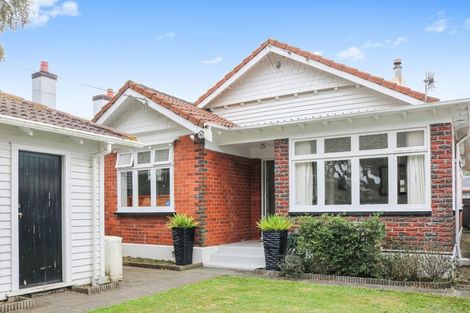 Photo of property in 10 Raymond Terrace, Fairfield, Lower Hutt, 5011